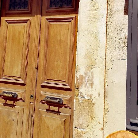 Ancienne Maison De Maitres Lourmarin Luaran gambar